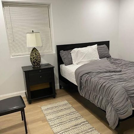 شقة Newly Renovated 2 Bed In Dc #1 واشنطن المظهر الخارجي الصورة